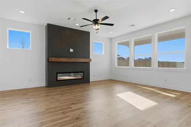 Photo 6 — 3014 James Way, Guthrie, OK 73044