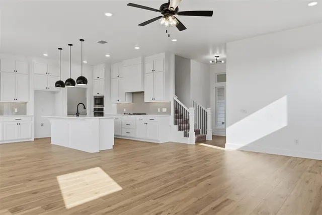 Photo 7 — 3014 James Way, Guthrie, OK 73044