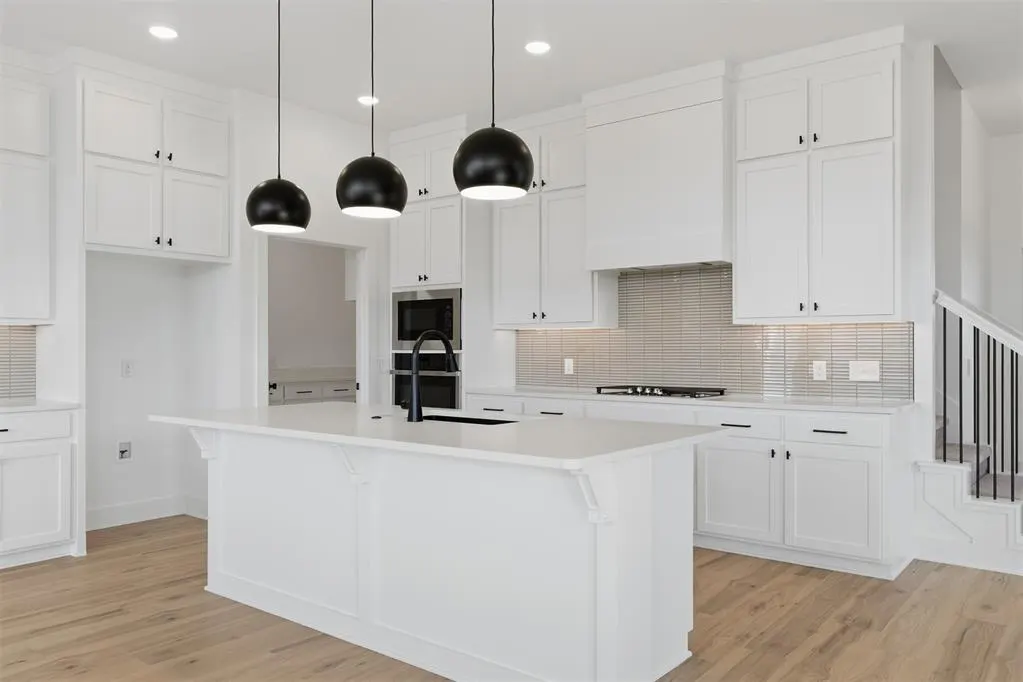 Photo 9 — 3014 James Way, Guthrie, OK 73044