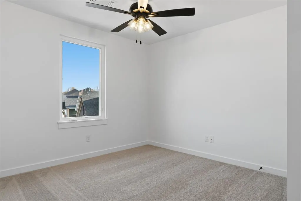 Photo 23 — 3014 James Way, Guthrie, OK 73044