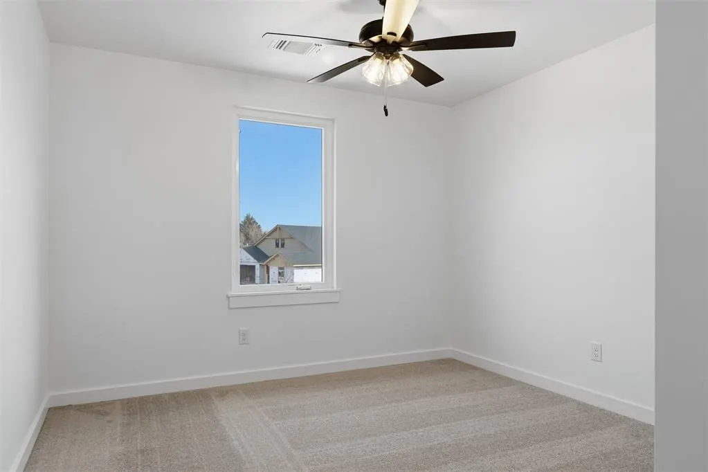 Photo 25 — 3014 James Way, Guthrie, OK 73044