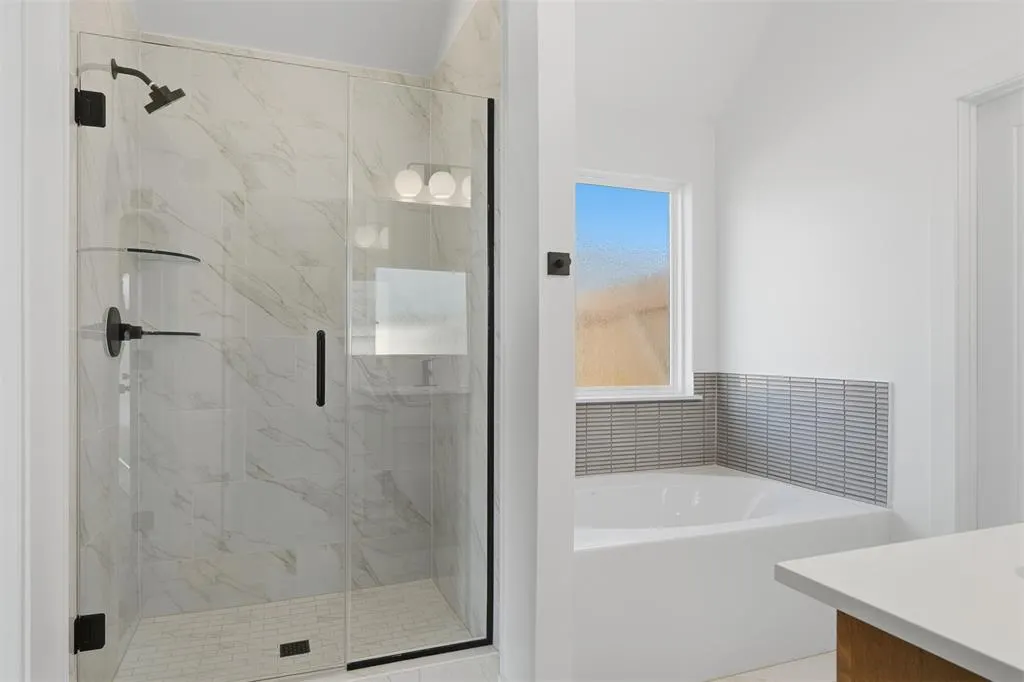 Photo 33 — 3014 James Way, Guthrie, OK 73044