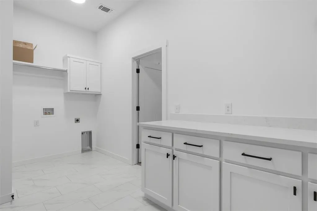 Photo 43 — 3014 James Way, Guthrie, OK 73044
