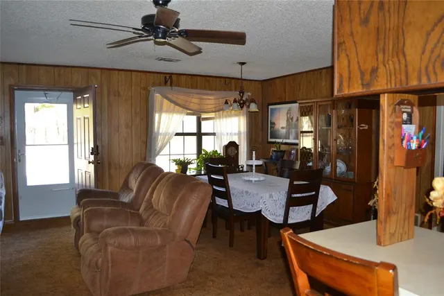 Photo 3 — 386 Barnett Lane, Calera, OK 74730