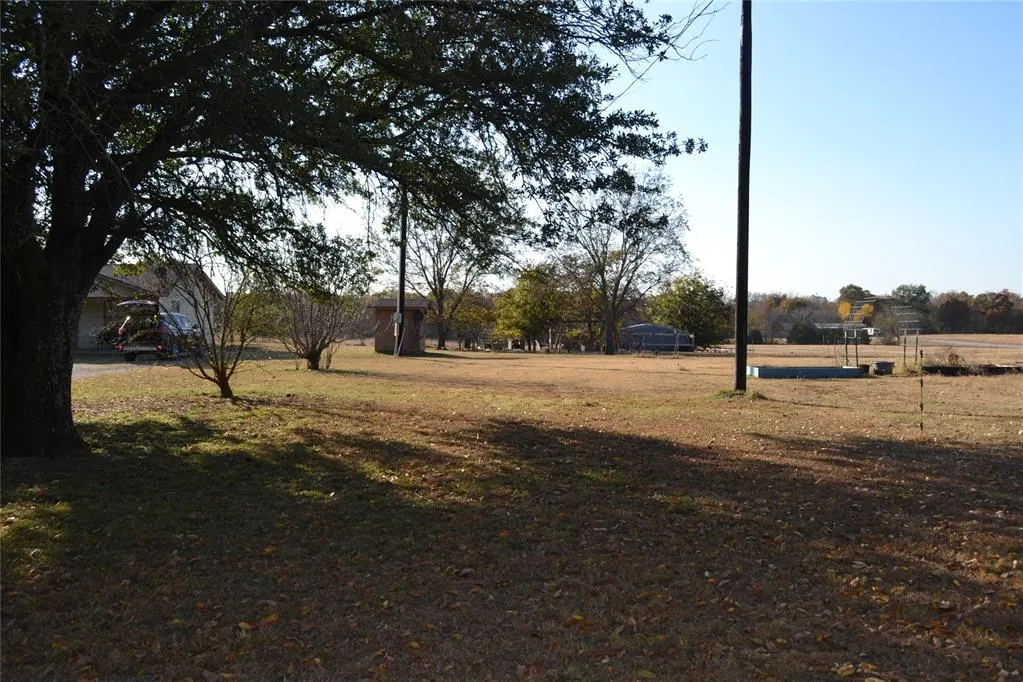 Photo 11 — 386 Barnett Lane, Calera, OK 74730