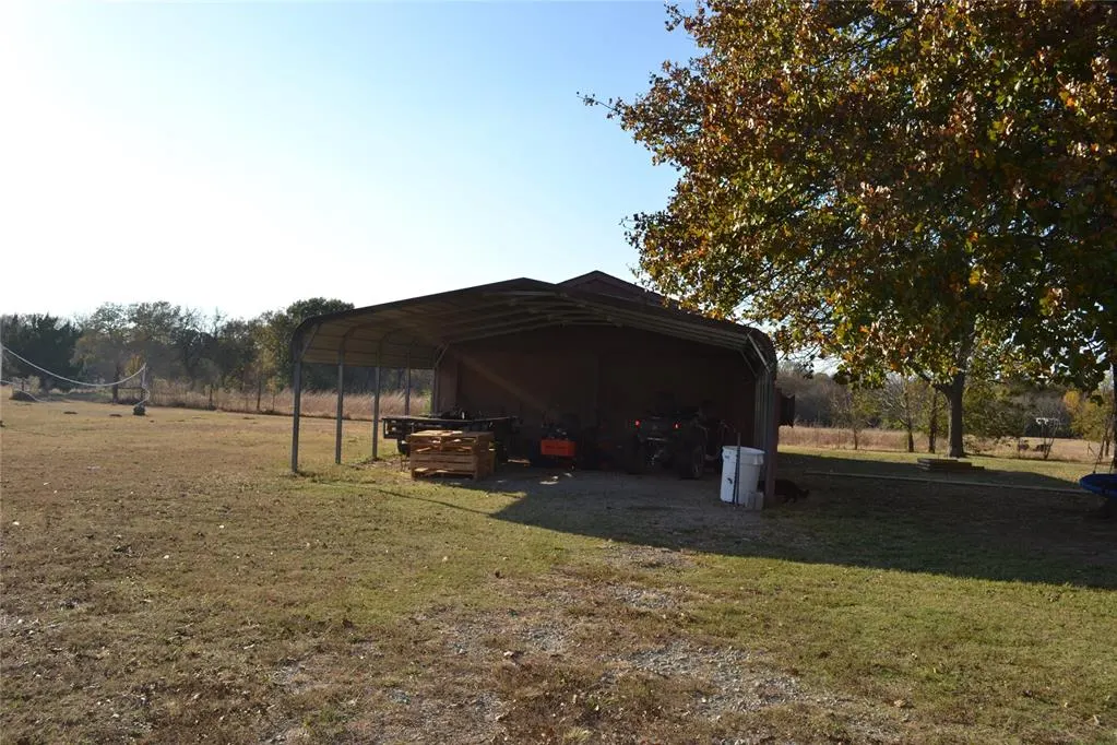 Photo 17 — 386 Barnett Lane, Calera, OK 74730