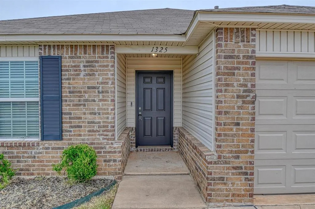 Photo 4 — 1325 Quartz Place, Noble, OK 73068