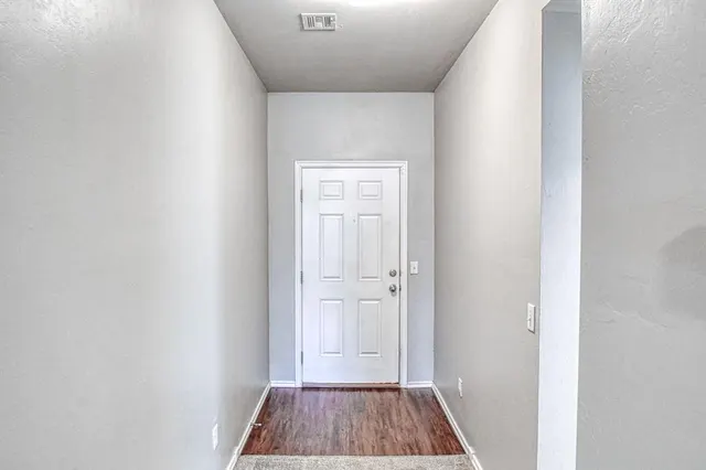 Photo 5 — 1325 Quartz Place, Noble, OK 73068