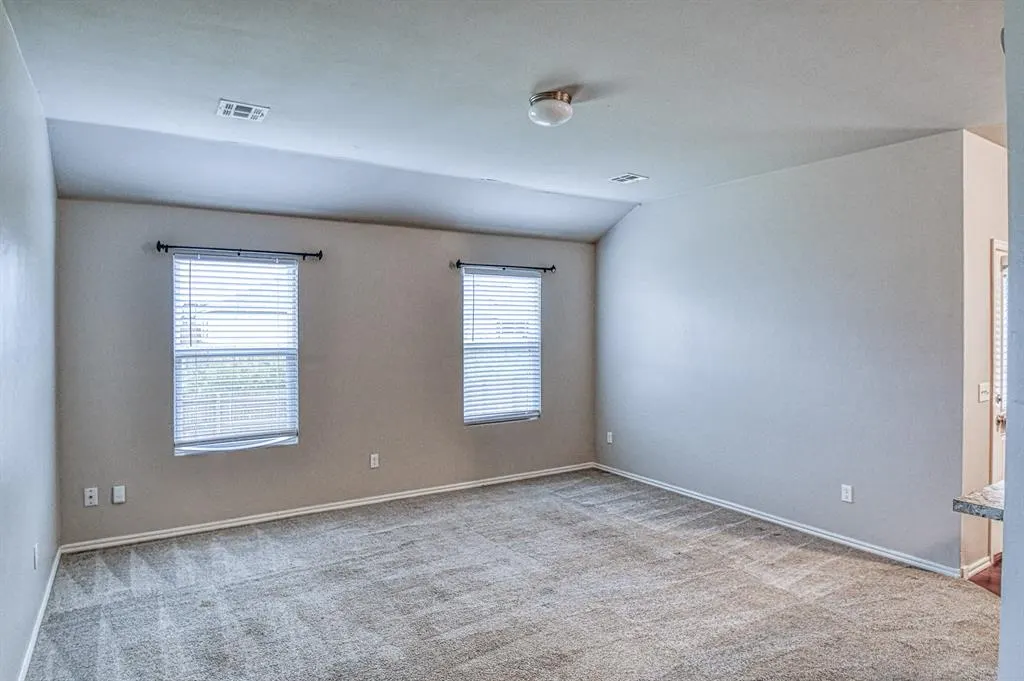 Photo 6 — 1325 Quartz Place, Noble, OK 73068