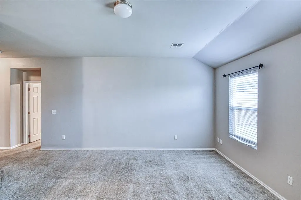 Photo 8 — 1325 Quartz Place, Noble, OK 73068