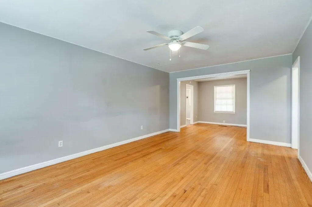 Photo 2 — 5228 N Hudson Avenue, Oklahoma City, OK 73118