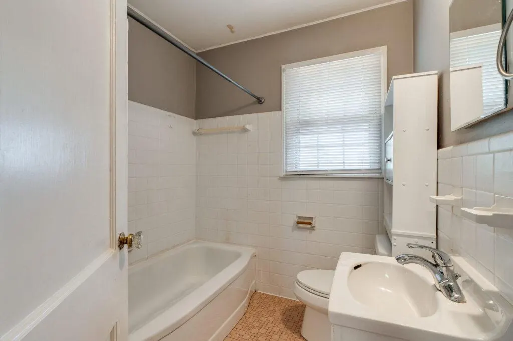 Photo 12 — 5228 N Hudson Avenue, Oklahoma City, OK 73118