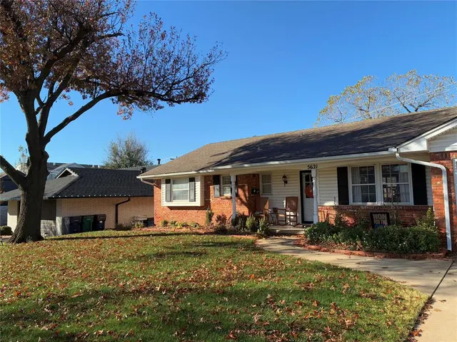 Photo 2 — 5621 N Ross Avenue, Oklahoma City, OK 73112