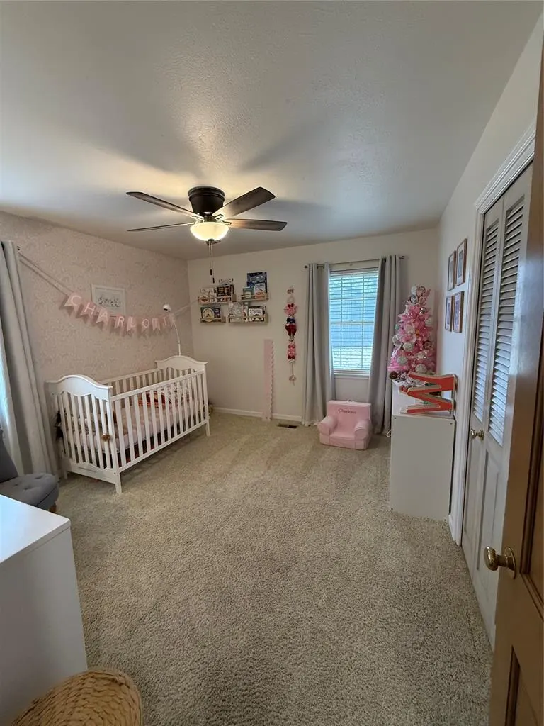 Photo 11 — 5621 N Ross Avenue, Oklahoma City, OK 73112
