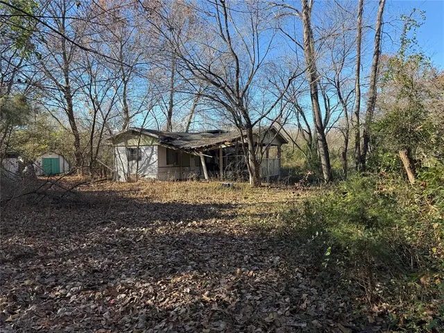 Photo 2 — 8956 Moore Lane, Prague, OK 74864