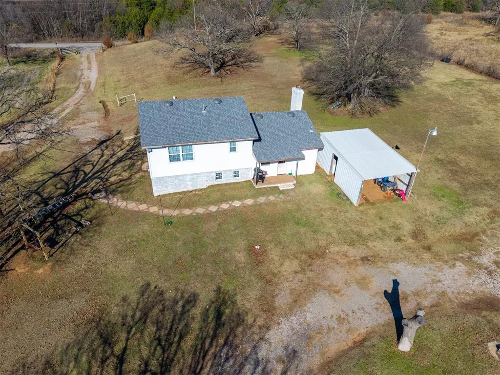 Photo 6 — 355807 E 1010 Road, Prague, OK 74864