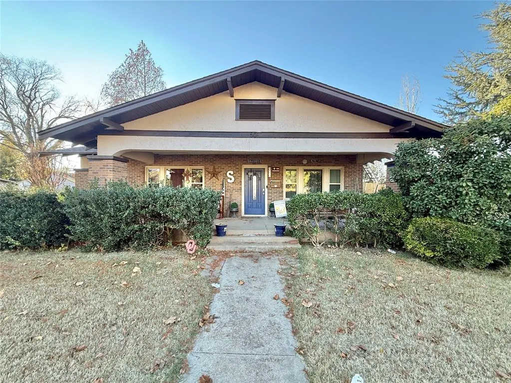 Photo 2 — 501 N MARYLAND Avenue, Mangum, OK 73554