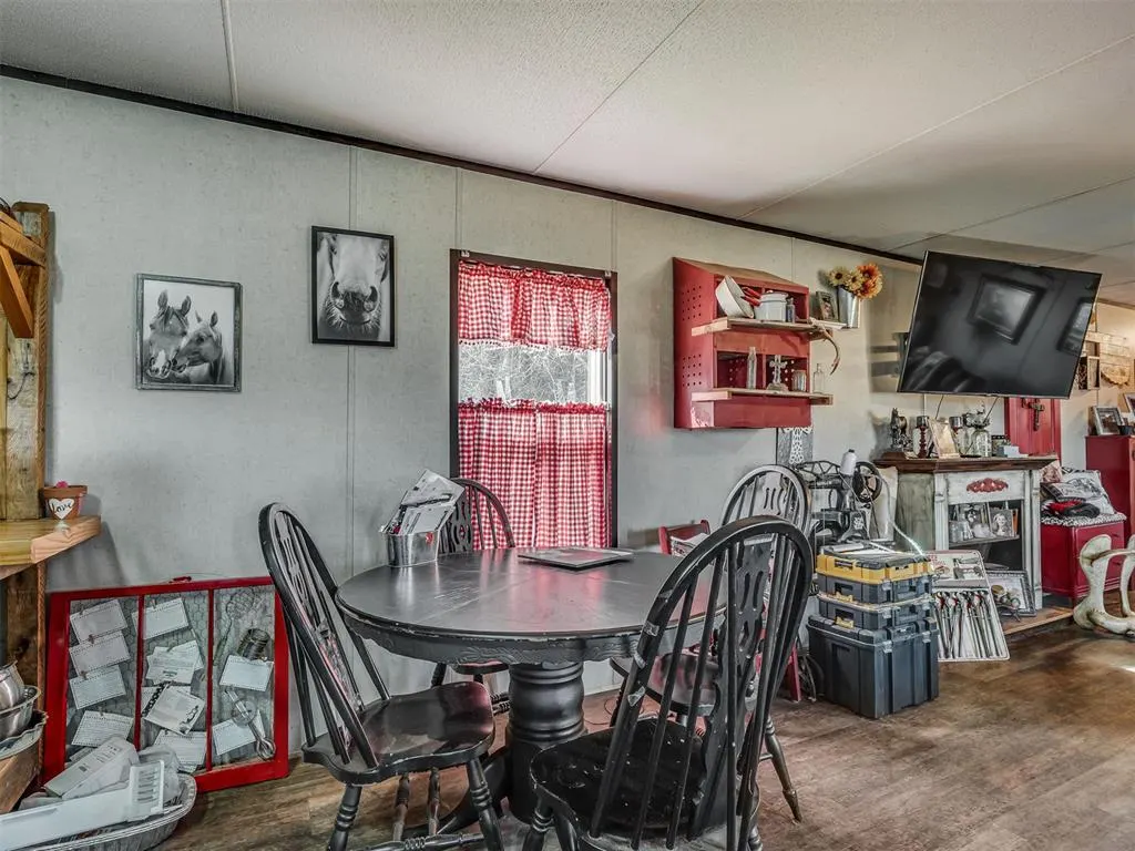 Photo 5 — 647 E County Road 66, Mulhall, OK 73063