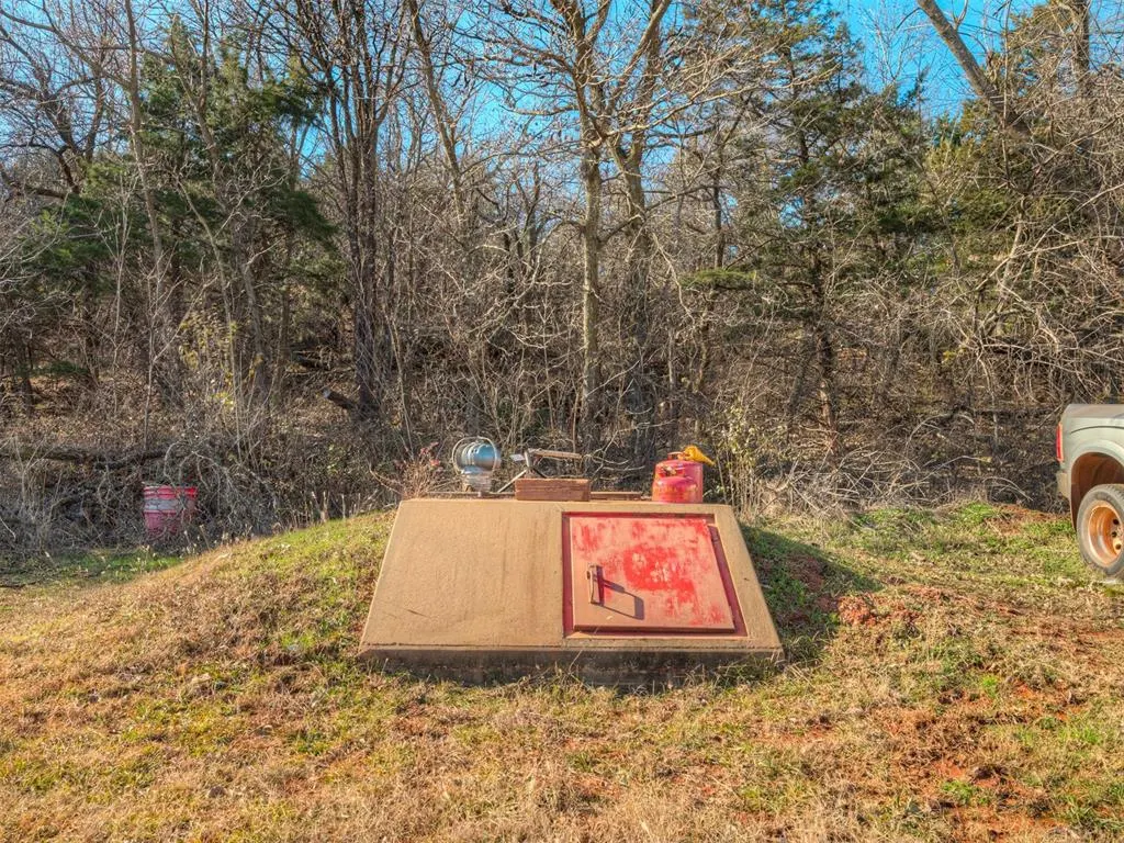 Photo 11 — 647 E County Road 66, Mulhall, OK 73063