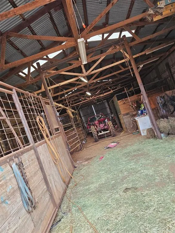 Photo 20 — 647 E County Road 66, Mulhall, OK 73063
