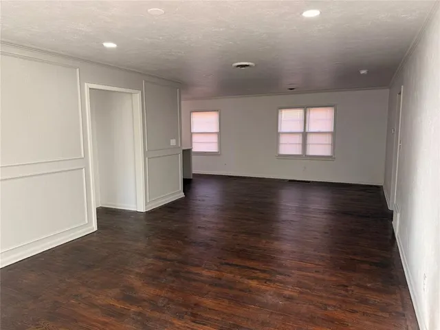 Photo 2 — 1123 W Brooks Drive, Norman, OK 73069