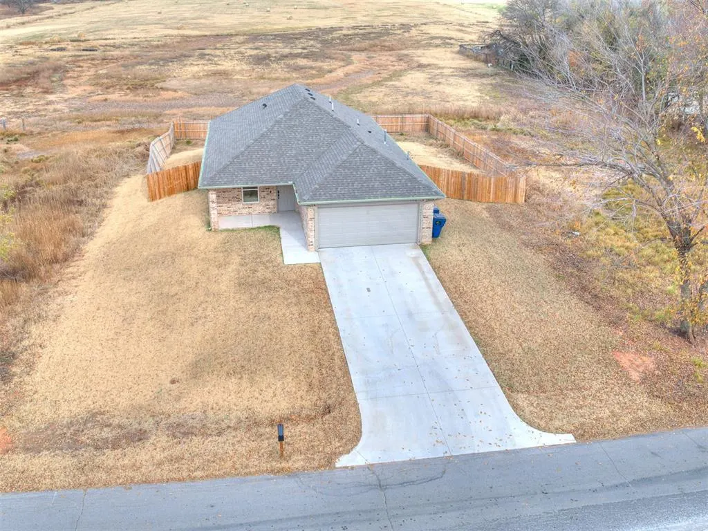 Photo 6 — 219 E Center Street, Lexington, OK 73051