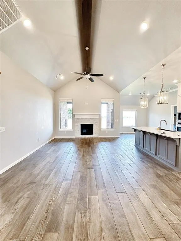 Photo 2 — 5412 Santa Lucia Drive, Mustang, OK 73064