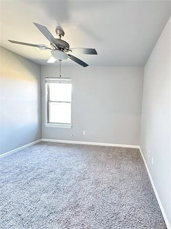 Photo 11 — 5412 Santa Lucia Drive, Mustang, OK 73064