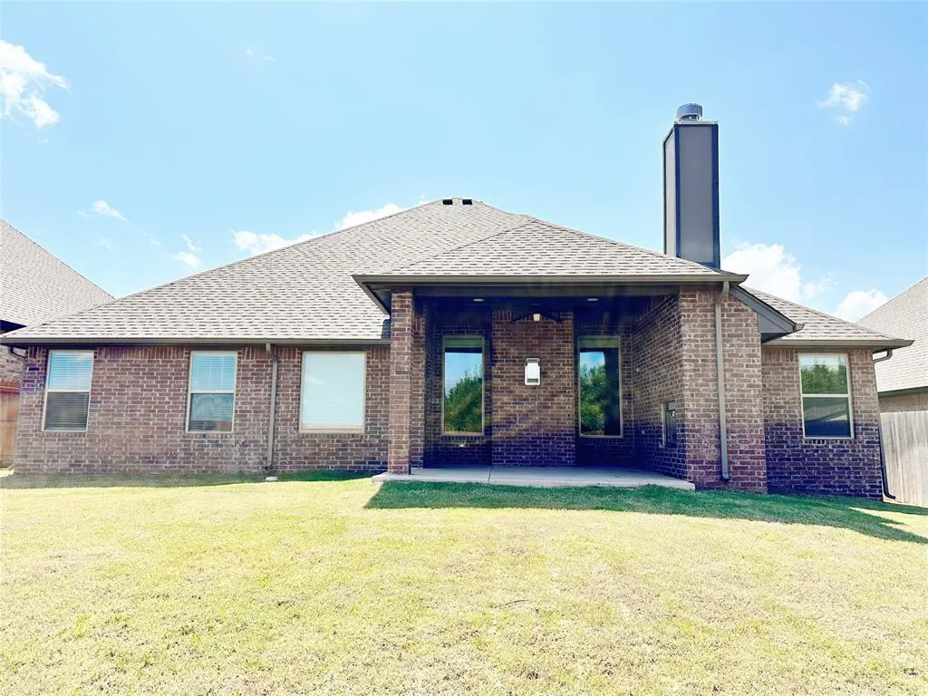 Photo 17 — 5412 Santa Lucia Drive, Mustang, OK 73064
