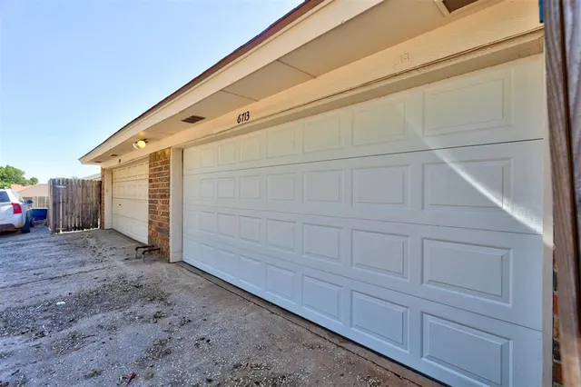 Photo 5 — 6713 Lyrewood Lane 2, Oklahoma City, OK 73132