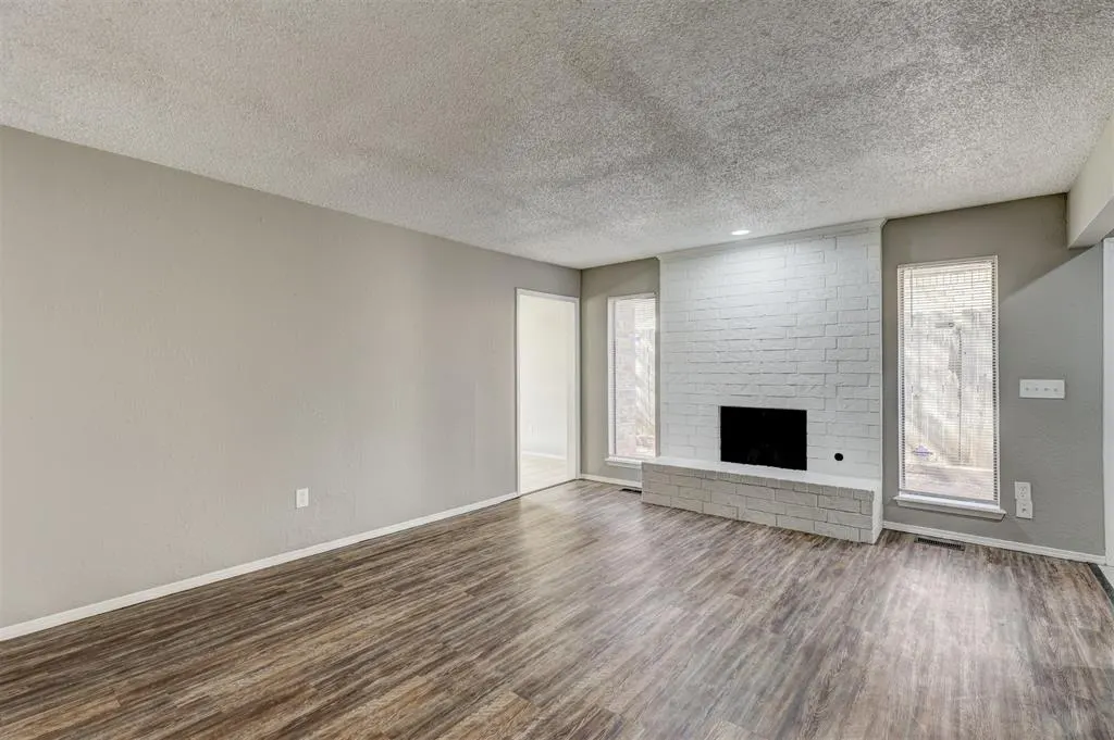 Photo 9 — 6713 Lyrewood Lane 2, Oklahoma City, OK 73132