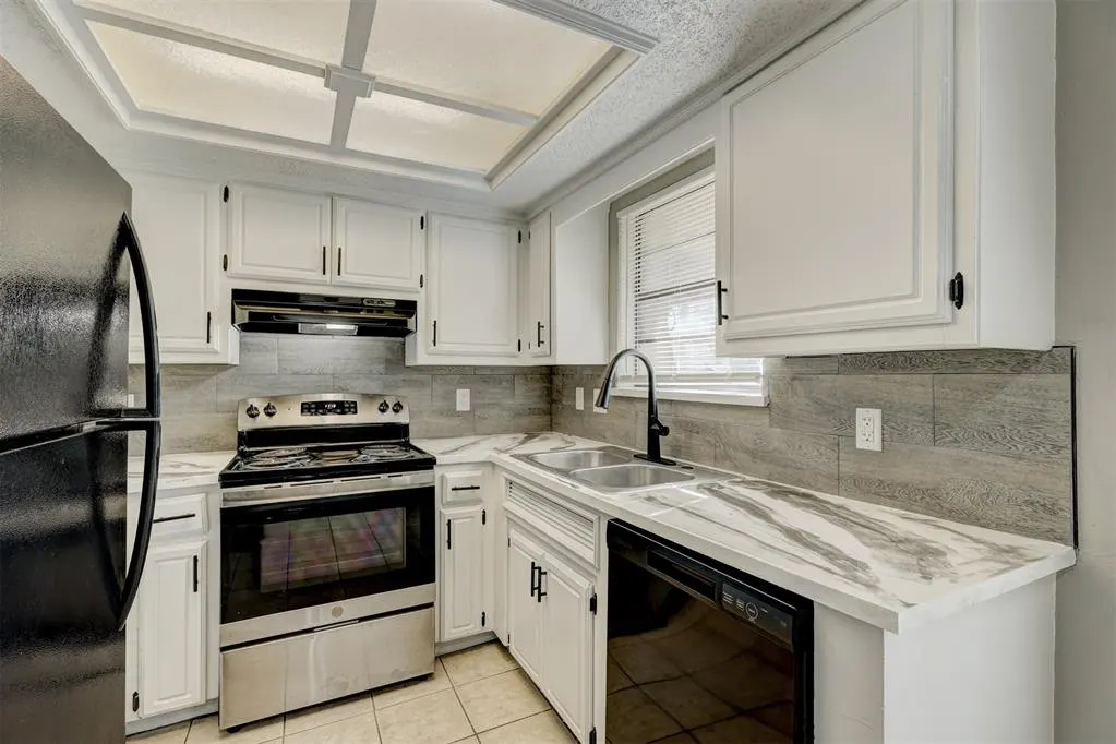 Photo 18 — 6713 Lyrewood Lane 2, Oklahoma City, OK 73132