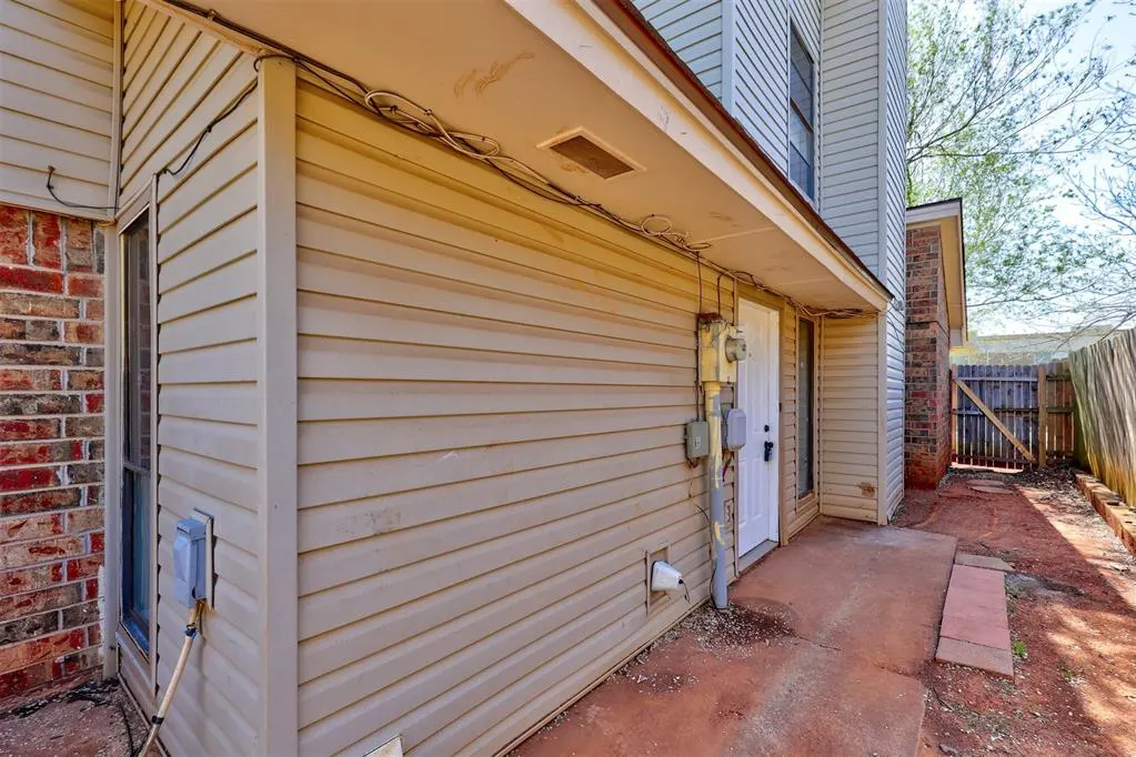 Photo 42 — 6713 Lyrewood Lane 2, Oklahoma City, OK 73132