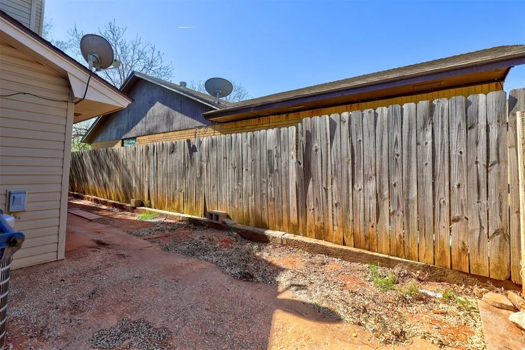 Photo 43 — 6713 Lyrewood Lane 2, Oklahoma City, OK 73132