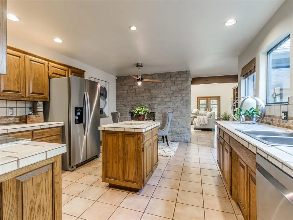 Photo 9 — 4201 Old Farm Road, Oklahoma City, OK 73120