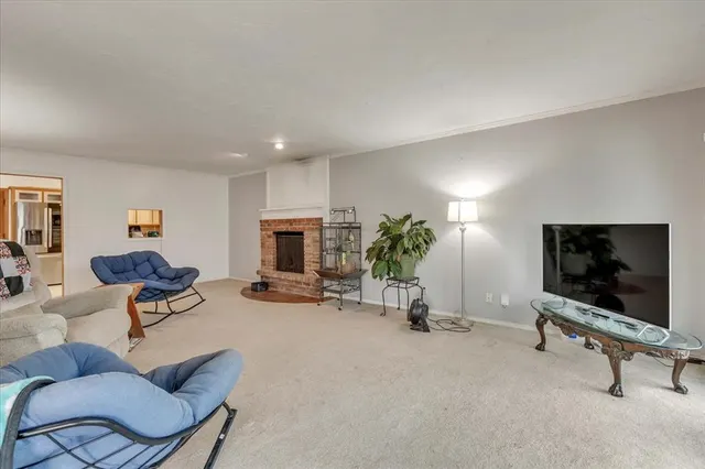 Photo 3 — 1208 Kingston Drive, Yukon, OK 73099