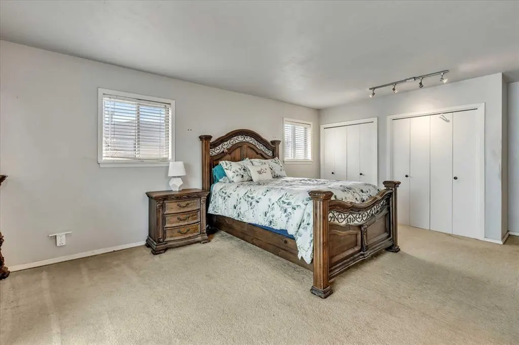 Photo 7 — 1208 Kingston Drive, Yukon, OK 73099
