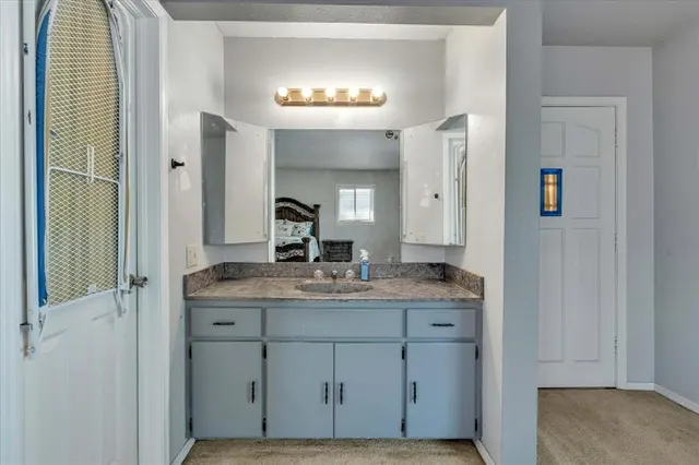 Photo 8 — 1208 Kingston Drive, Yukon, OK 73099