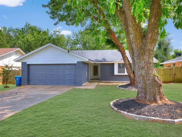 Photo 2 — 9904 Mark Trail, Oklahoma City, OK 73141