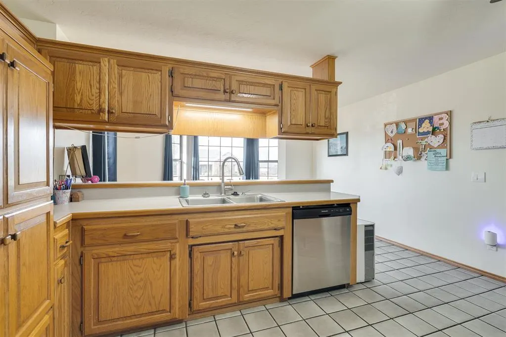 Photo 14 — 2303 Lakewood Drive, Chickasha, OK 73018