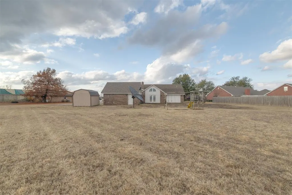 Photo 47 — 2303 Lakewood Drive, Chickasha, OK 73018