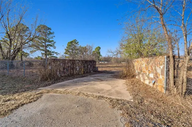 Front exterior — 8701 Nyswonger Road, Jones, OK 73049