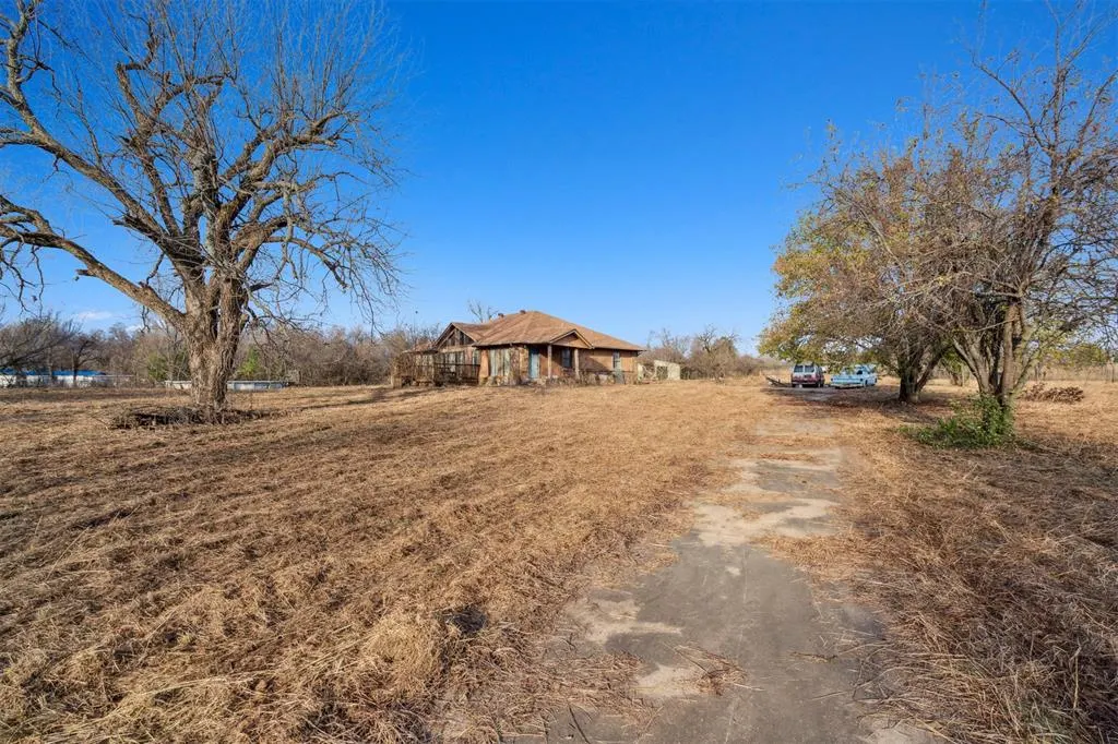 Photo 2 — 8701 Nyswonger Road, Jones, OK 73049