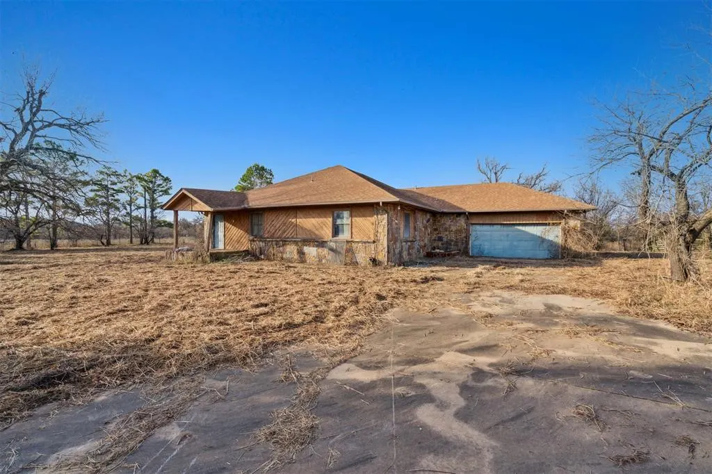 Photo 3 — 8701 Nyswonger Road, Jones, OK 73049