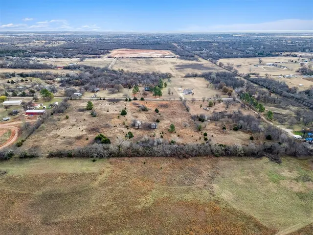 Photo 4 — 8777 Nyswonger Road, Jones, OK 73049