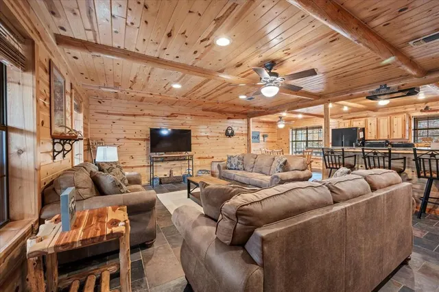 Photo 4 — 302 Orca Road, Broken Bow, OK 74728