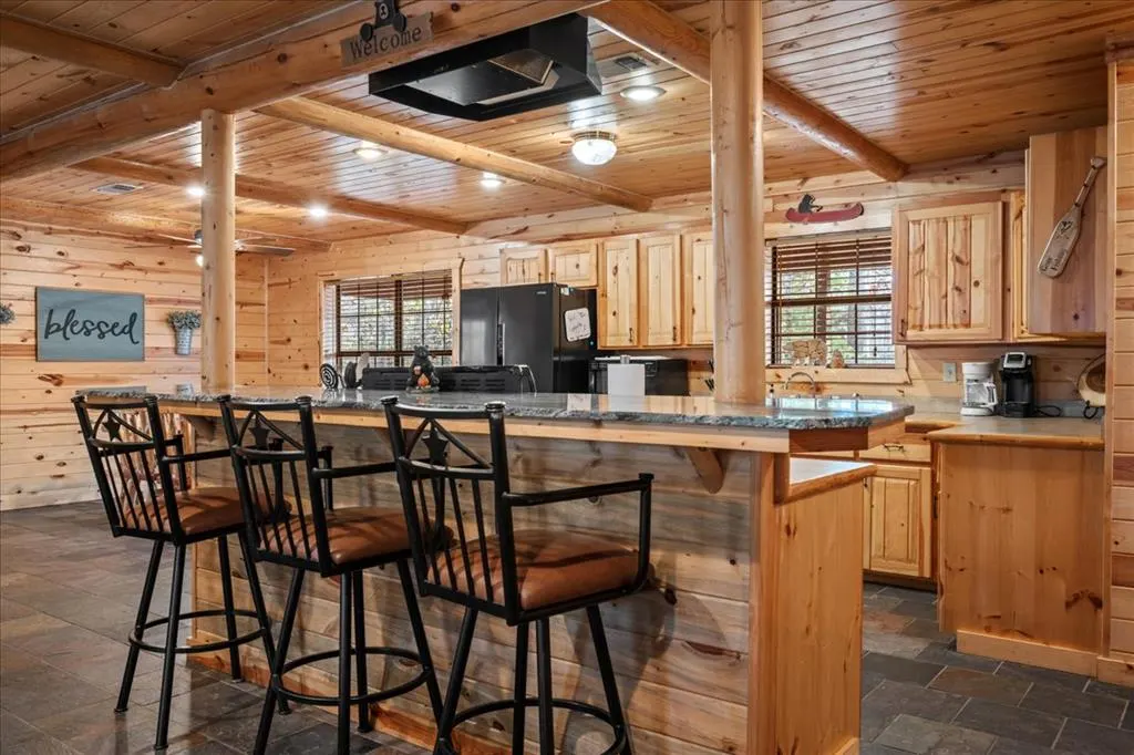 Photo 7 — 302 Orca Road, Broken Bow, OK 74728
