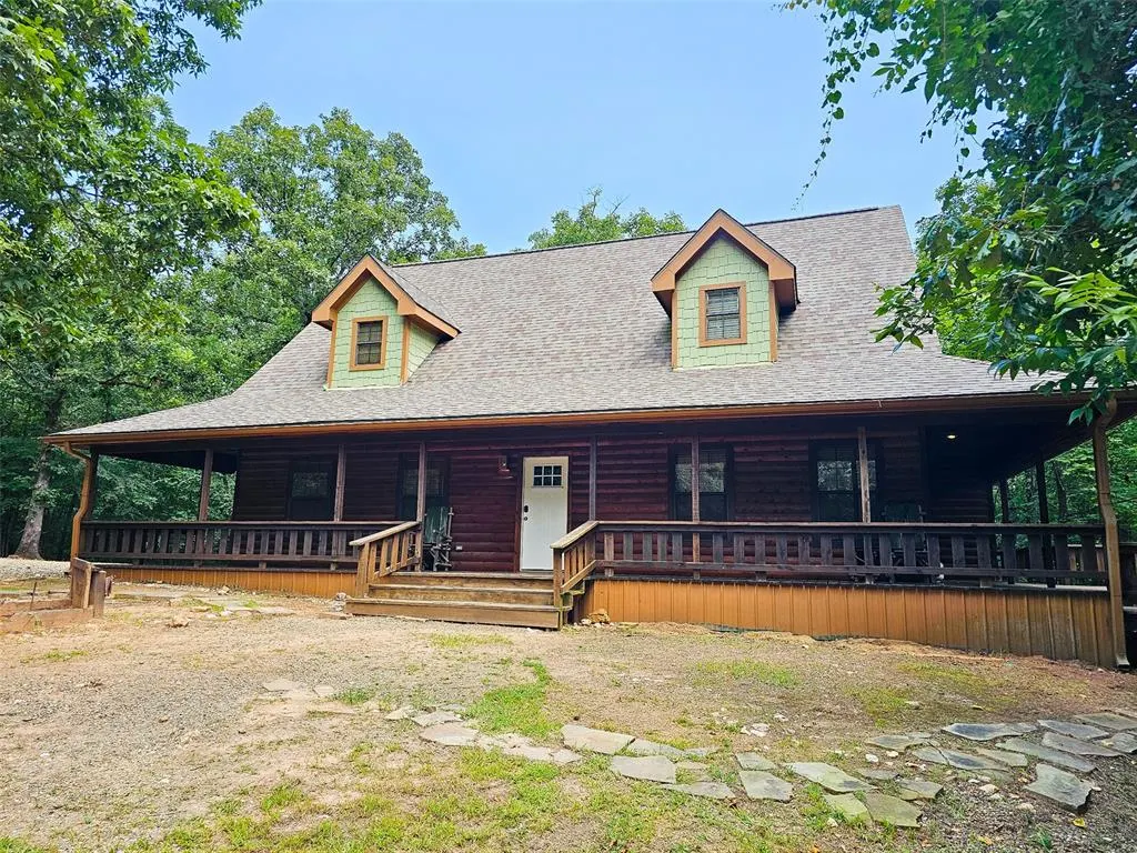 Front exterior — 302 Orca Road, Broken Bow, OK 74728
