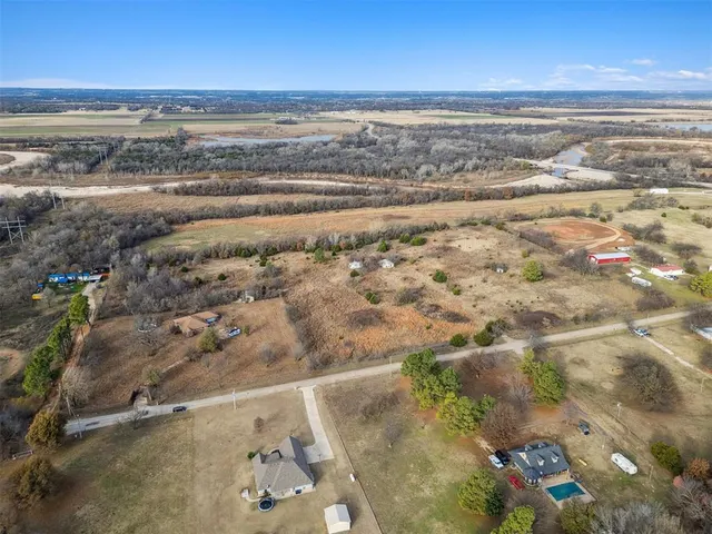Photo 2 — 8855 Nyswonger Road, Jones, OK 73049