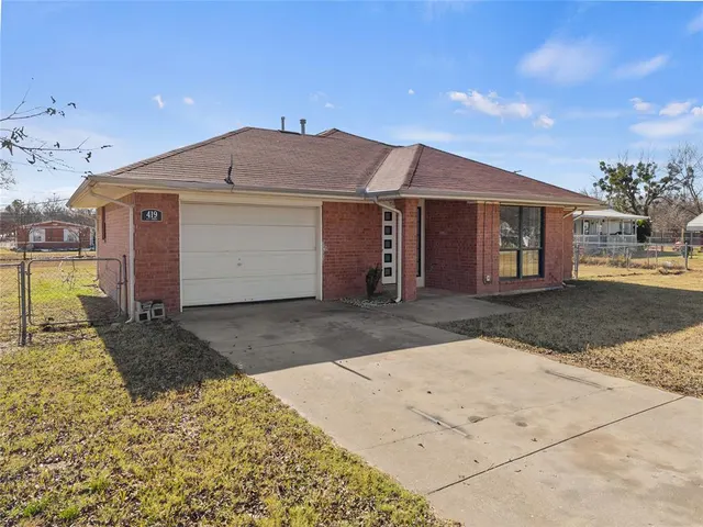 Photo 7 — 419 E F Street, Ringling, OK 73456